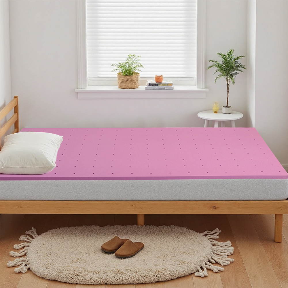 Perforert memory foam madrass