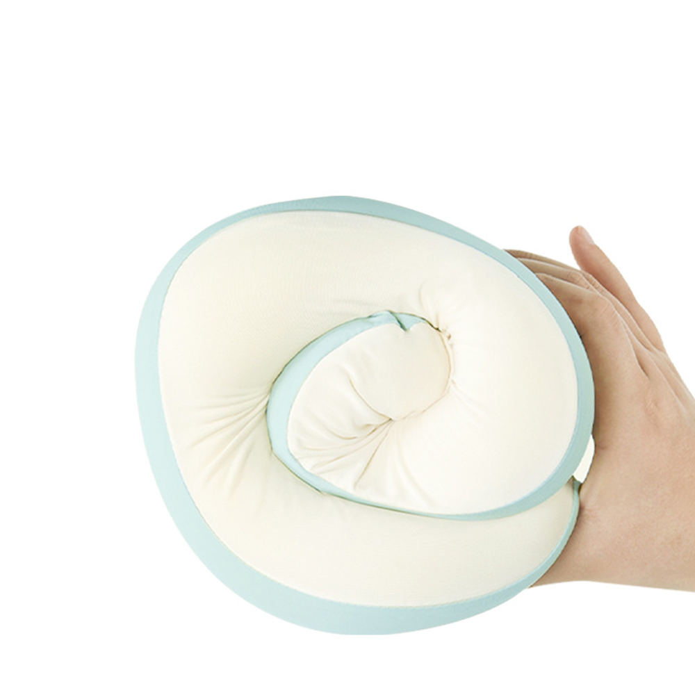 U-formet nakkepute av melkesilke memory foam