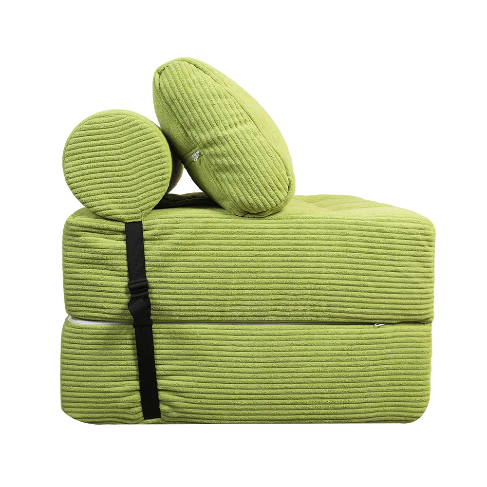 Grønn stripete sofa med stropper